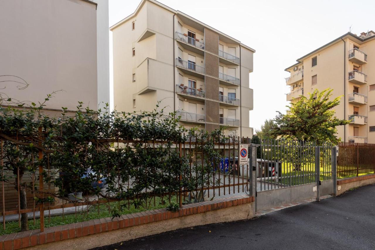 Апартаменты Pisa Quiet And Bright Flats With Balcony Экстерьер фото